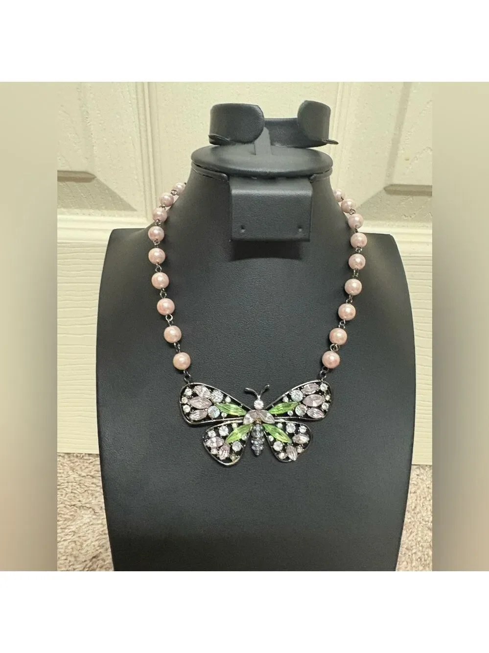 Butterfly necklace pink pearls green white blue gems statement piece glamour EUC